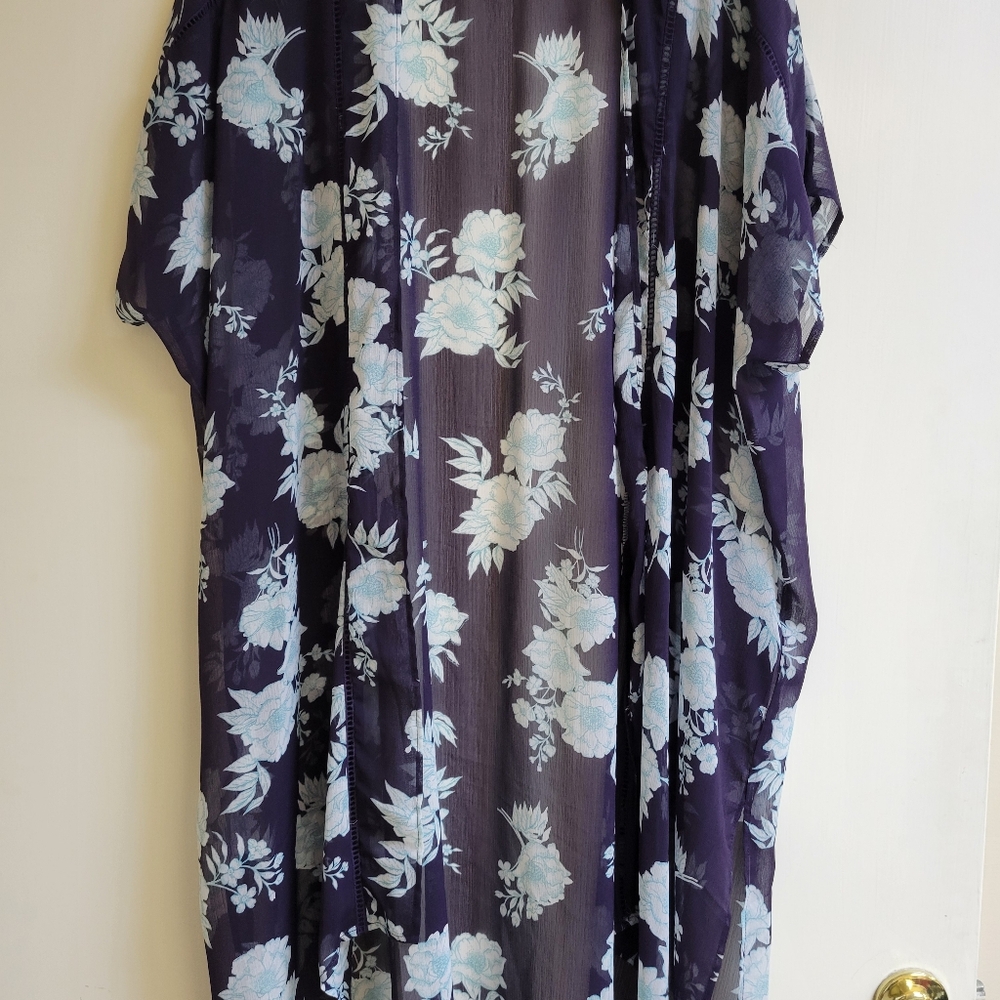 Bundle 16 Kimonos , Shawl, Duster - Picture 4 of 16